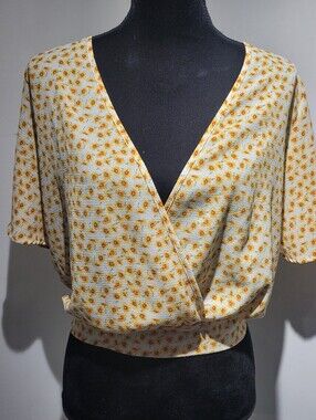 Brina & Em Women’s Sunflower Faux-Wrap Tie-Back Top Small Yellow White Summer